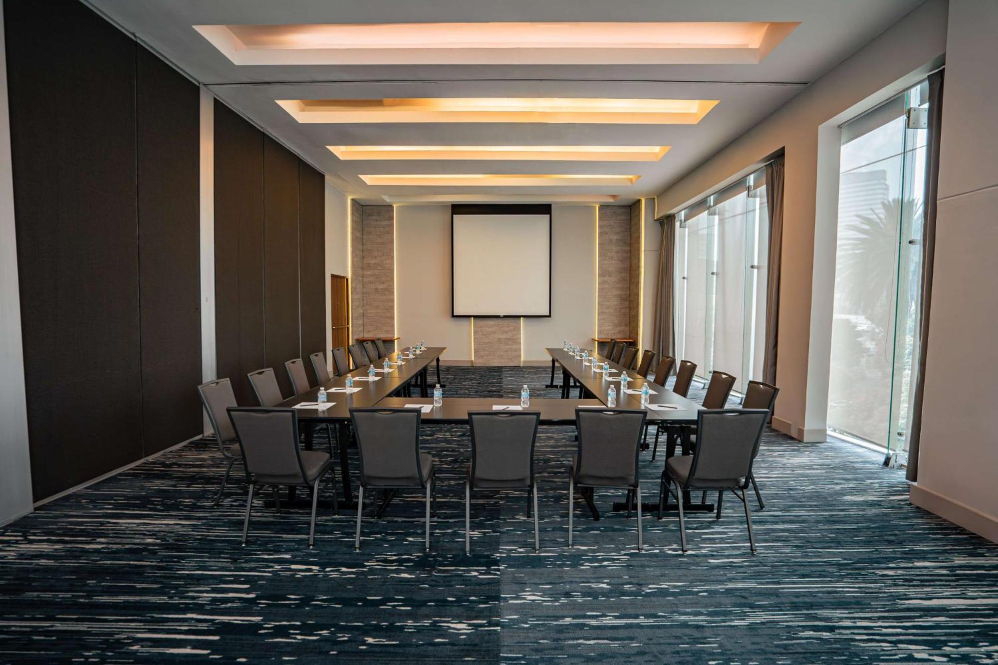 Hilton Garden Inn Mexico City Santa Fe Экстерьер фото